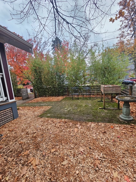 Building Photo - 3265 NE Alberta St