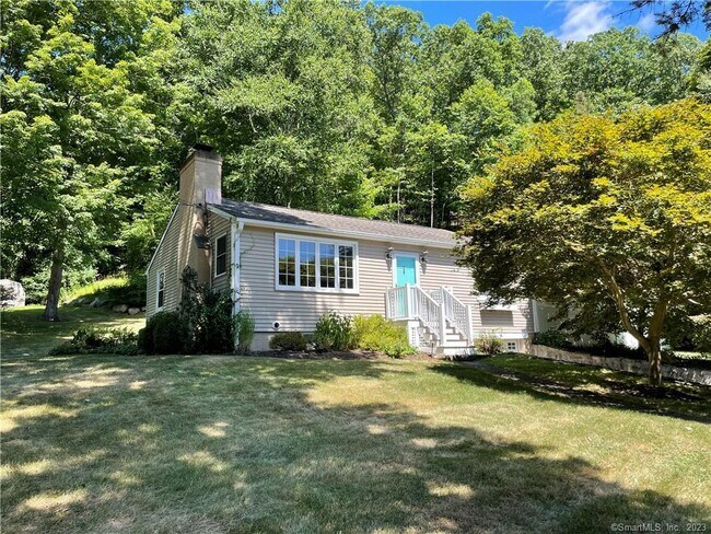 Building Photo - 5 Wood Creek Rd