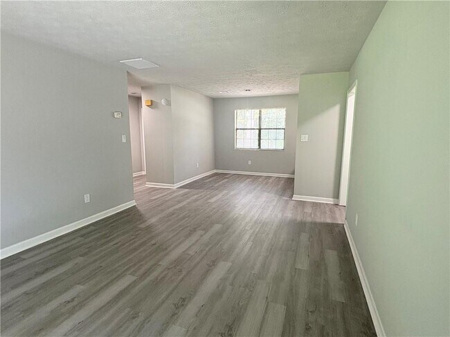 Building Photo - 160 Chesapeake Dr