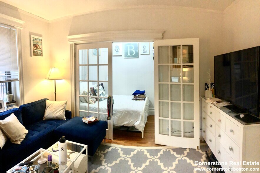 Building Photo - 1111 Boylston St