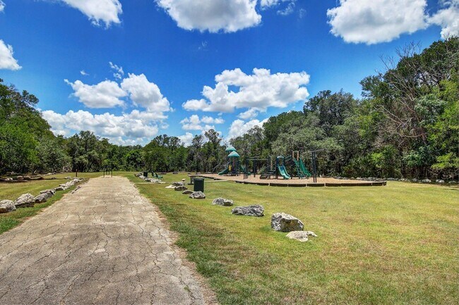 Building Photo - 309 Camperdown Elm Dr