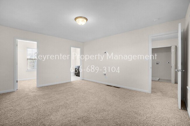 Building Photo - Coming Soon!!! Spacious and Modern 3-Bedroom Home for Rent Near Butler Lake