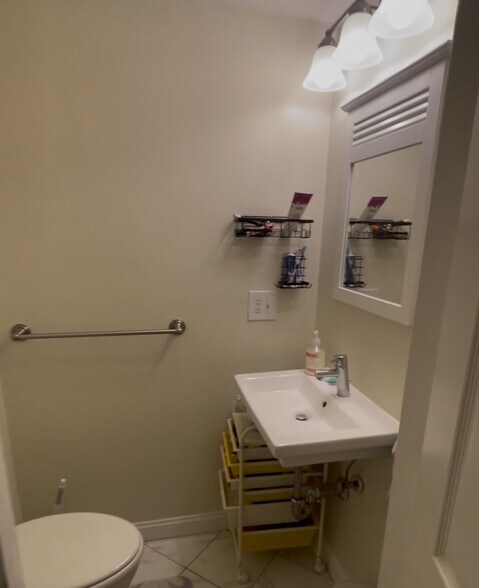 Building Photo - 78 Saint Stephen St