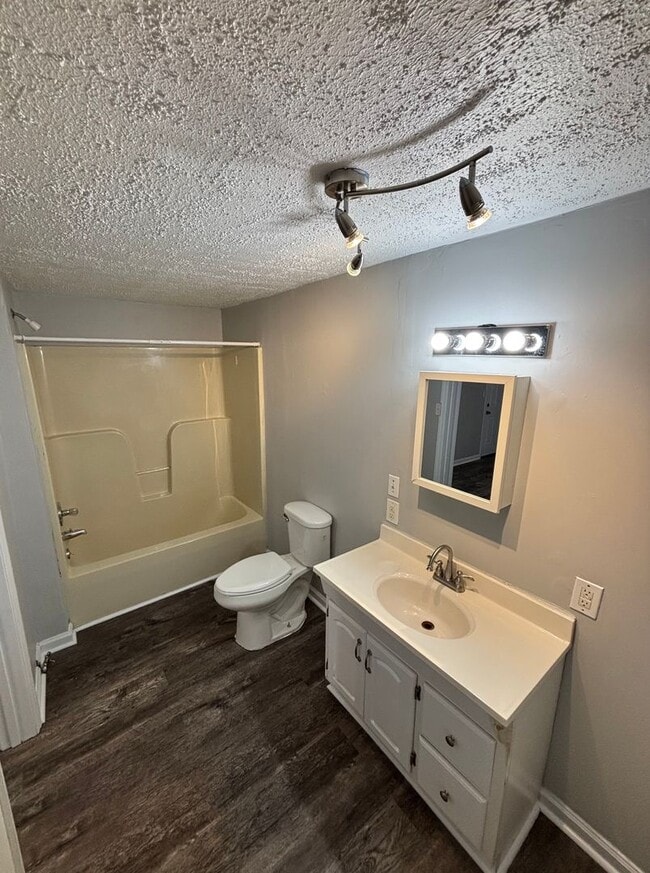 Building Photo - 92 C St