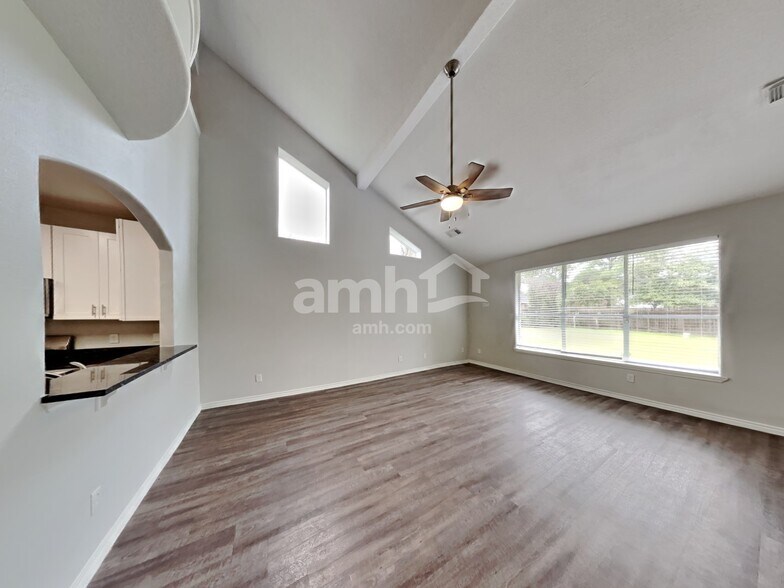 Building Photo - 6303 Tall Canyon Ct