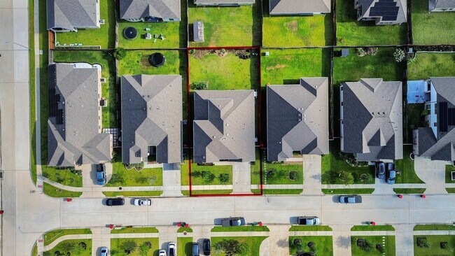 Building Photo - 21130 Almaco Dr