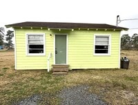 Building Photo - 160 Hebert St