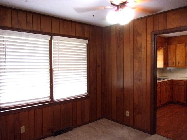 Building Photo - Brick Ranch Home on Large Lot