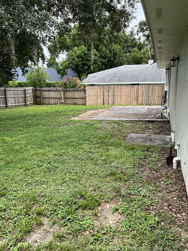 Building Photo - 4038 Doral