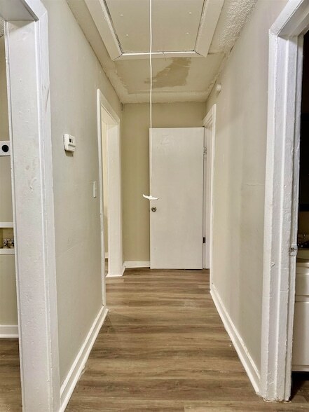 Building Photo - 1448 Menager Rd