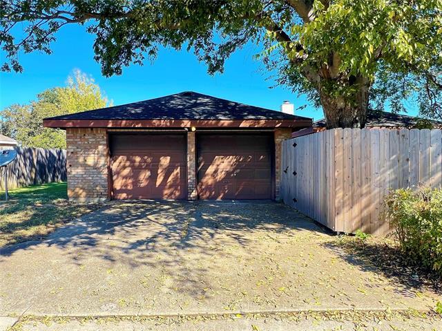 Building Photo - 404 Lincoln Dr