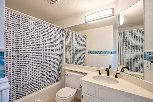 Building Photo - 24055 Golden Pheasant Ln