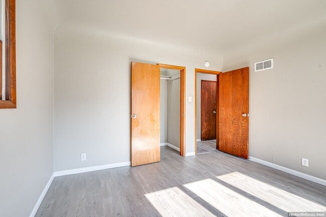 Building Photo - 524 Harrison St