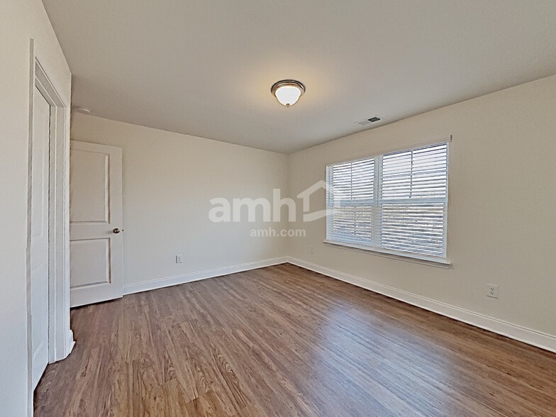 Building Photo - 4915 Franks Creek Way