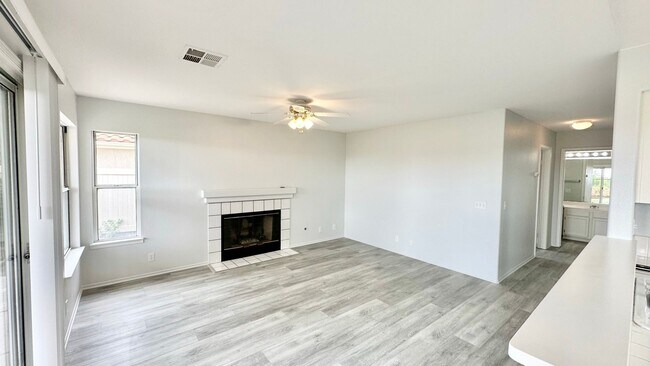 Building Photo - Awesome Two-Story Home, Recently & Freshly Updated, just minutes to downtown Fallbrook!