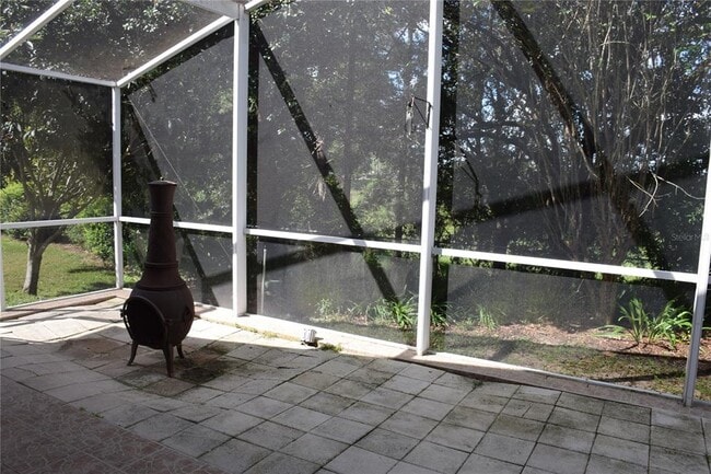 Building Photo - 2393 Paulette Dr