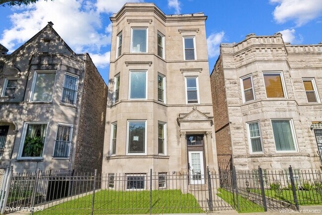 Building Photo - 4928 S Saint Lawrence Ave