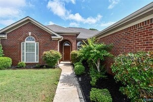 Building Photo - 115 Sage Willow Dr SW