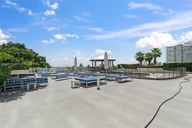 Building Photo - 7330 Ocean Terrace