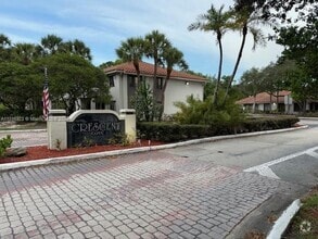 Building Photo - 3188 Coral Lake Way