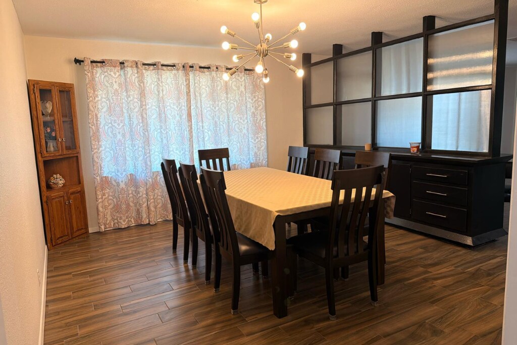 Building Photo - 809 NW 9th St