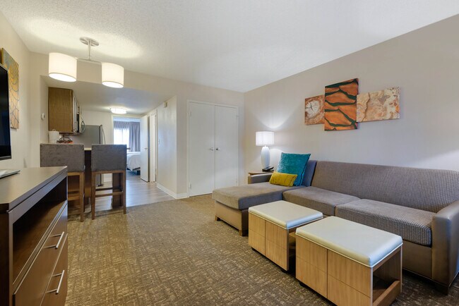 Spacious And Clean - 5876 W Irlo Bronson Memorial Hwy