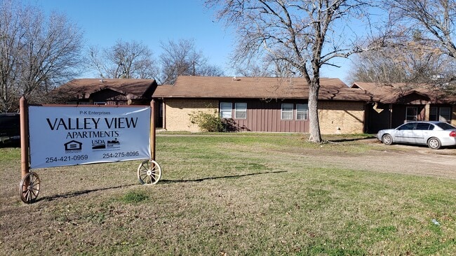 Building Photo - 518 Cypress St