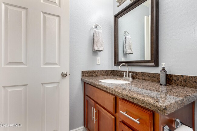 Building Photo - 3503 E Campo Bello Dr