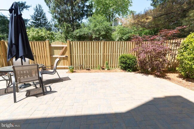 Building Photo - 3100 Windwood Farms Dr