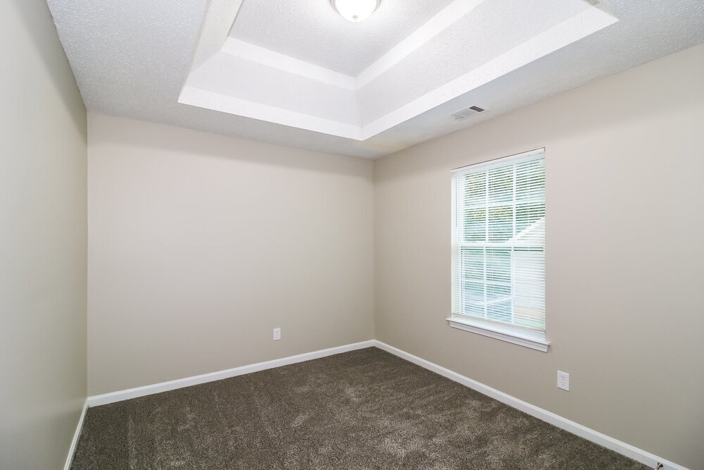 Building Photo - 230 Cinnamon Oak Cir