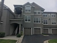 Building Photo - 3355 S Kirkman Rd