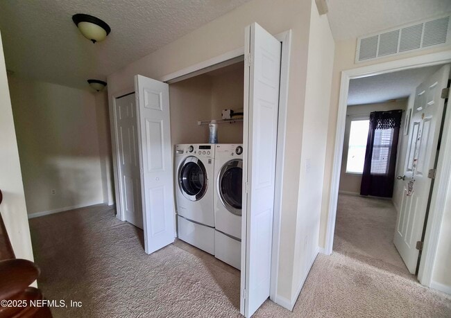 Building Photo - 300 Candlebark Dr