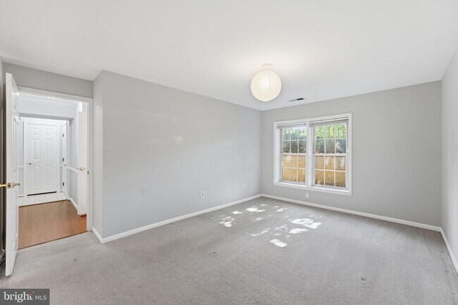 Building Photo - 5705 Brewer House Cir