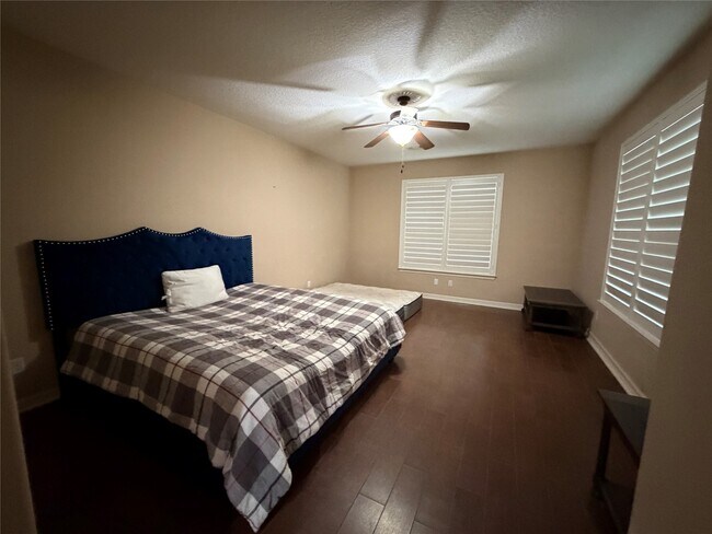 Building Photo - 28264 Rose Ln