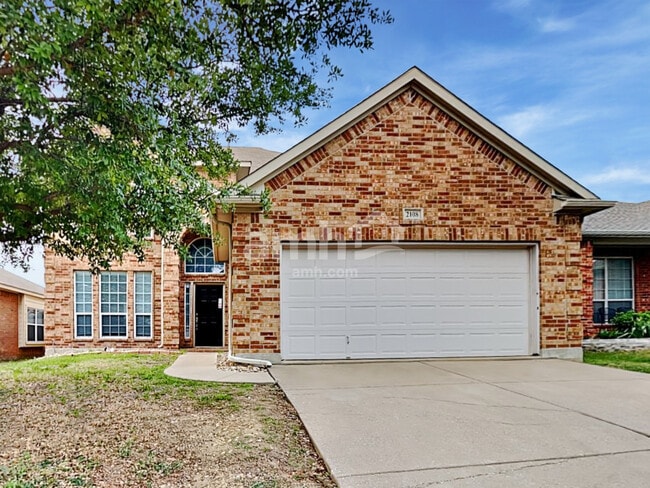 Building Photo - 2108 Carlotta Dr