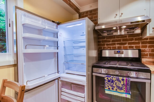 Fridge - 1738 Martin Luther King Jr Way