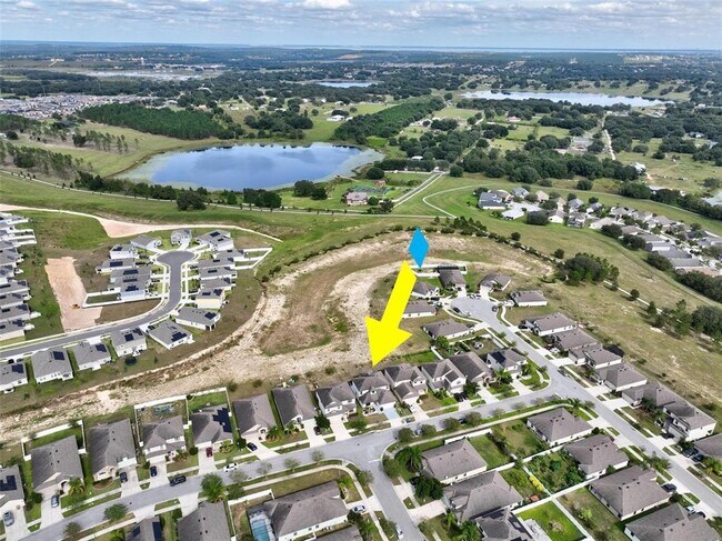 Building Photo - 625 Silverthorn Pl