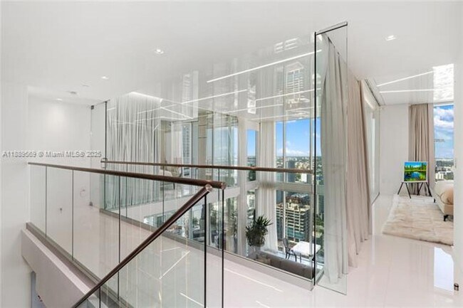 Building Photo - 1040 Biscayne Blvd