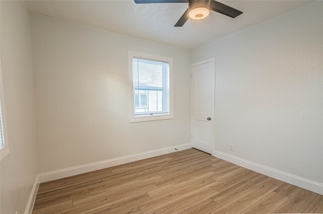 Building Photo - 2303 Rosewood St