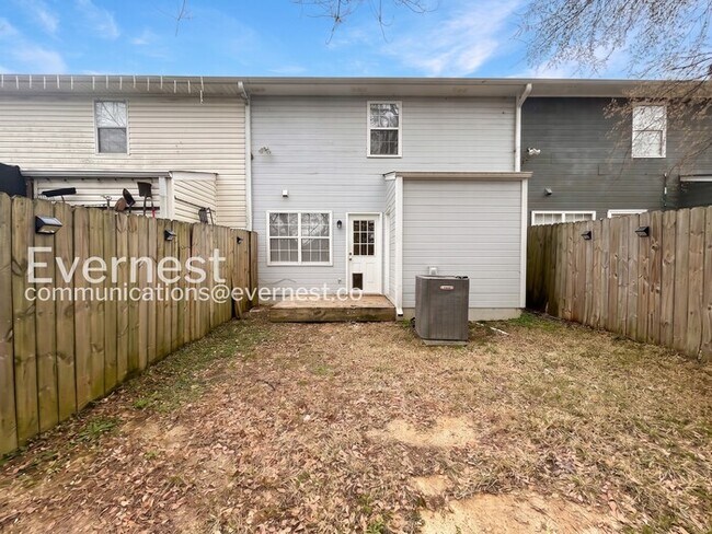 Building Photo - 1588 King James Dr