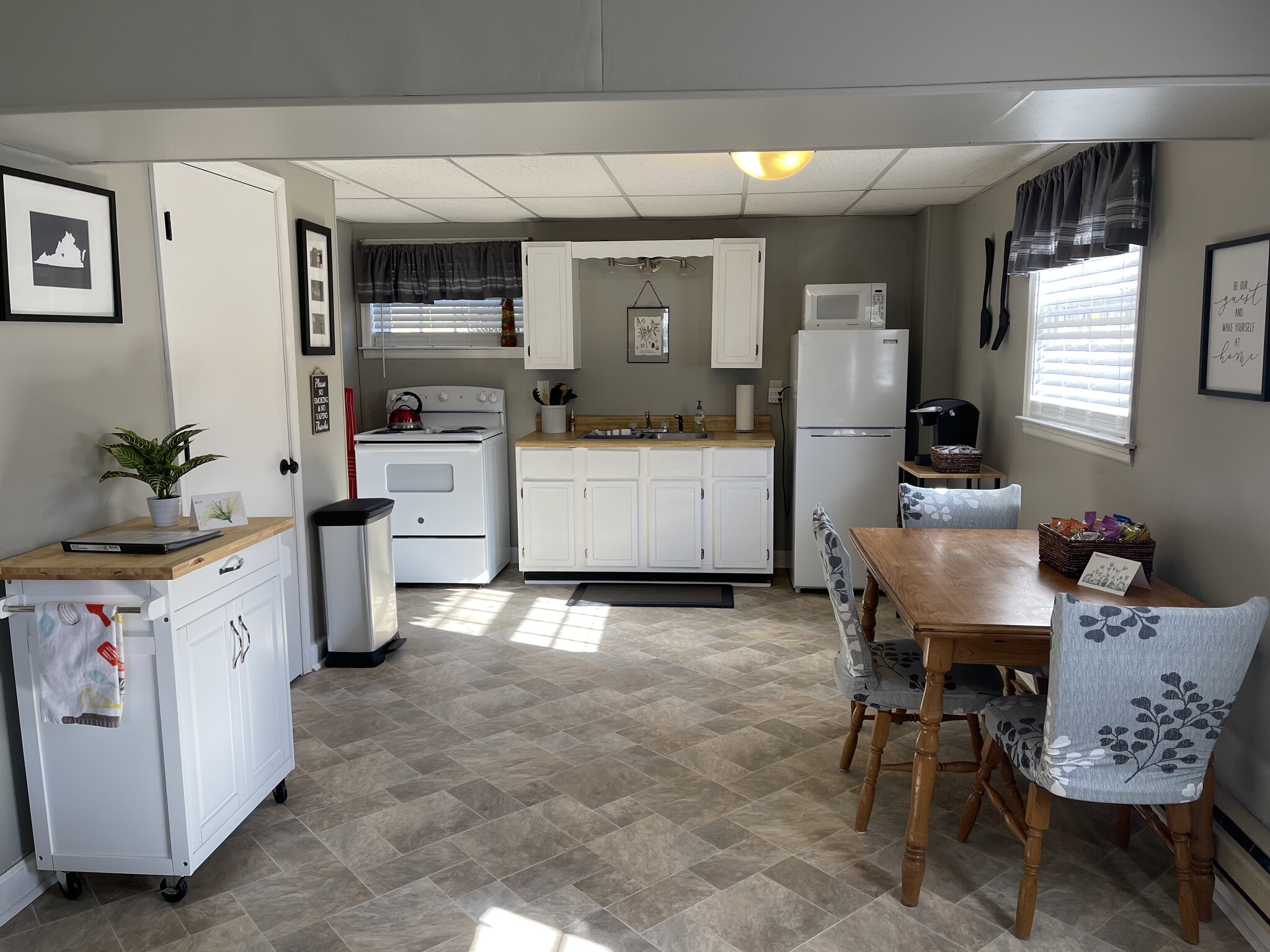 Building Photo - 220 Pearson Dr