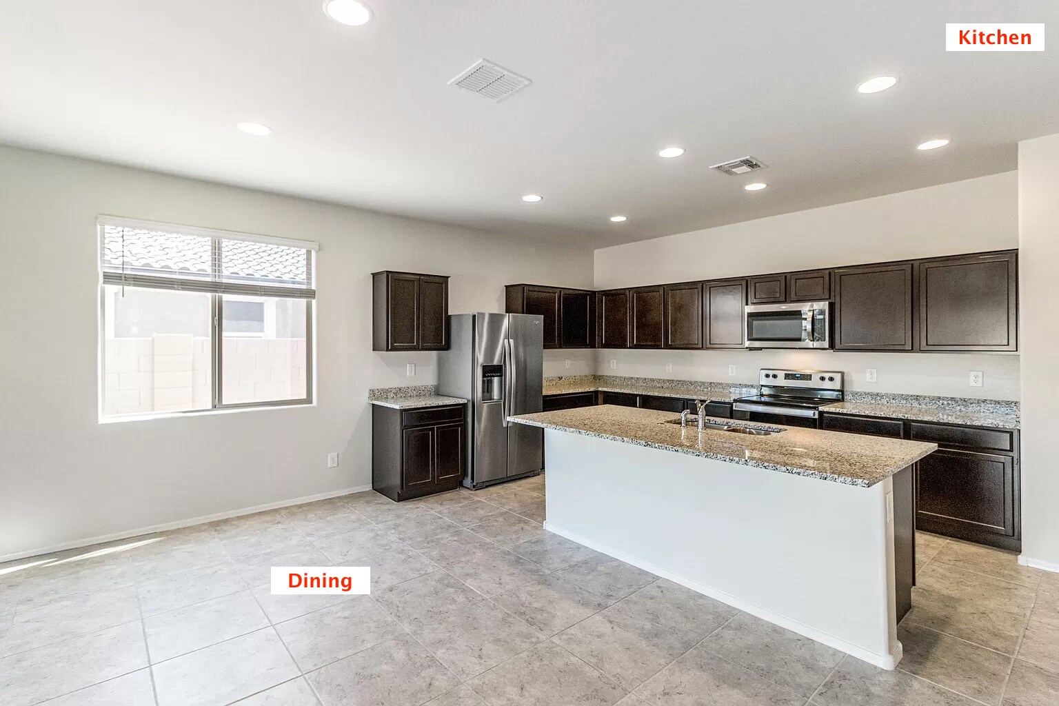Building Photo - 1122 E Viola Ct