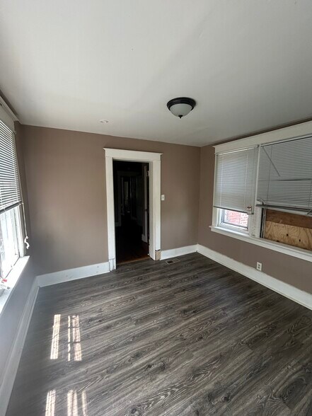 Building Photo - 4627 Maffitt Ave