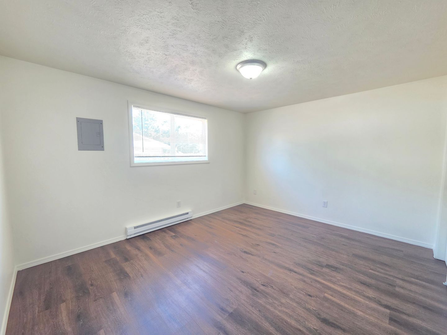 Building Photo - 39 E Westview Ave