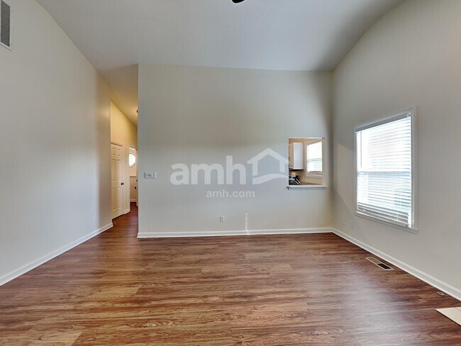 Building Photo - 1613 Blankenship Dr