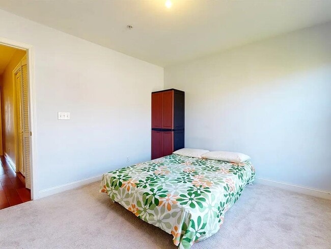 Building Photo - 70 Osprey Ct