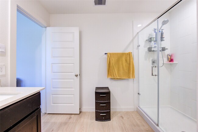 Building Photo - 1106 Isola Bella Dr