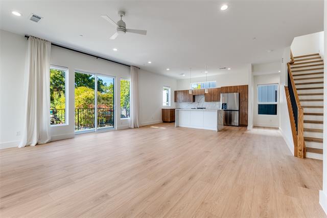 Building Photo - 2206 Arroyo Ave