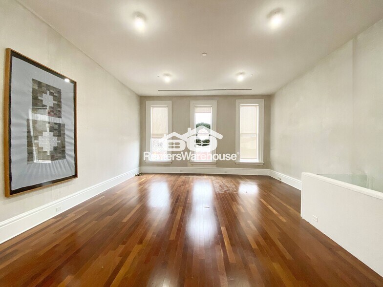 Building Photo - 520 1/2 Grand Ave