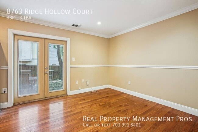 Building Photo - 8763 Ridge Hollow Ct